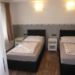 Appartement Luna Apartmanhaz *