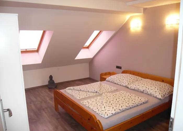 Luna Apartmanhaz Siófok
