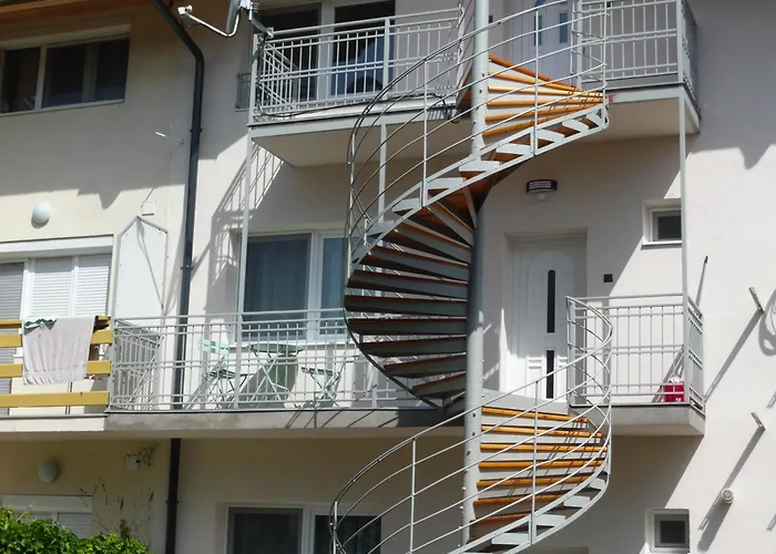 Luna Apartmanhaz * Siófok